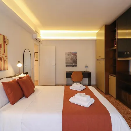 Spacious 2 - Ac Wifi & Metro 9 Min Apartmán *